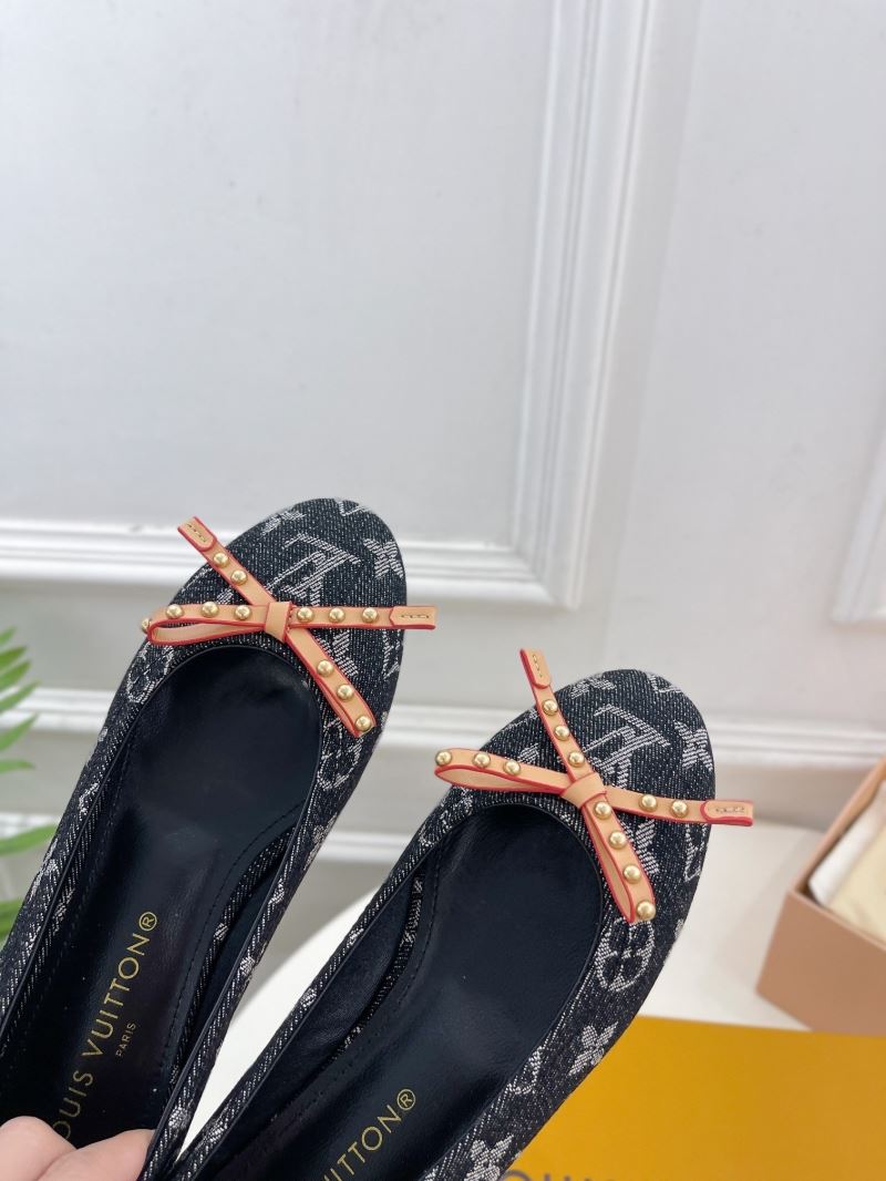 Louis Vuitton Flat Shoes